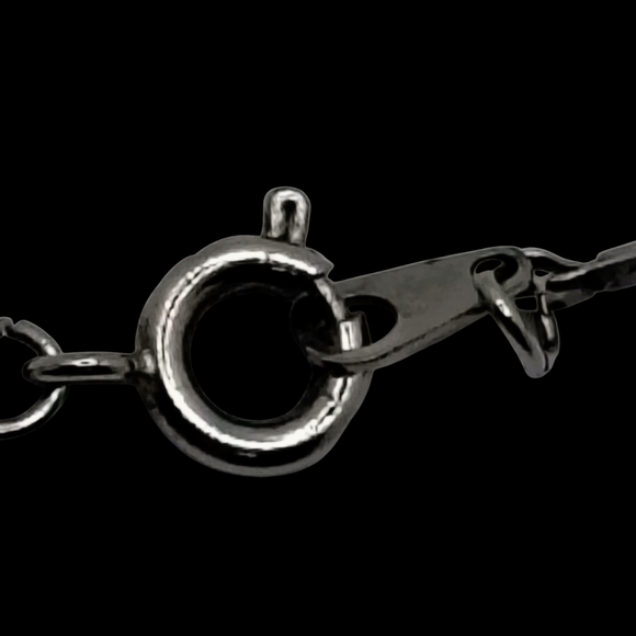 Elegant Silver Heart Pendant Necklace - Picture 14 of 14